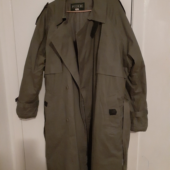 Jacket pier 91 - Picture 3 of 3